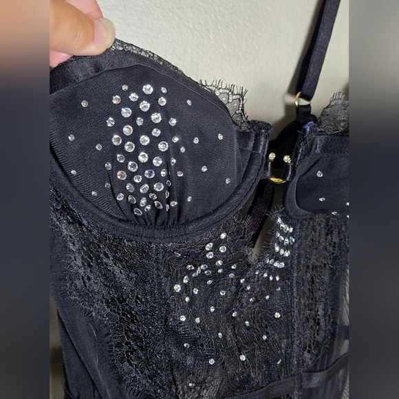 Victoria's Secret Chantilly Lace Crystal Romantic Whimsygoth Bustier Corset, 34B - Picture 3 of 5